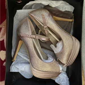 Michael Shannon Sparkling Gold Peep-Toe Heels